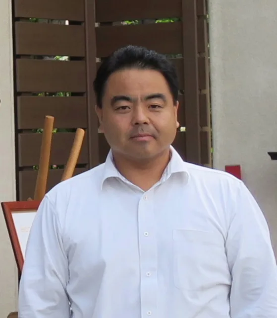 代表 高梨